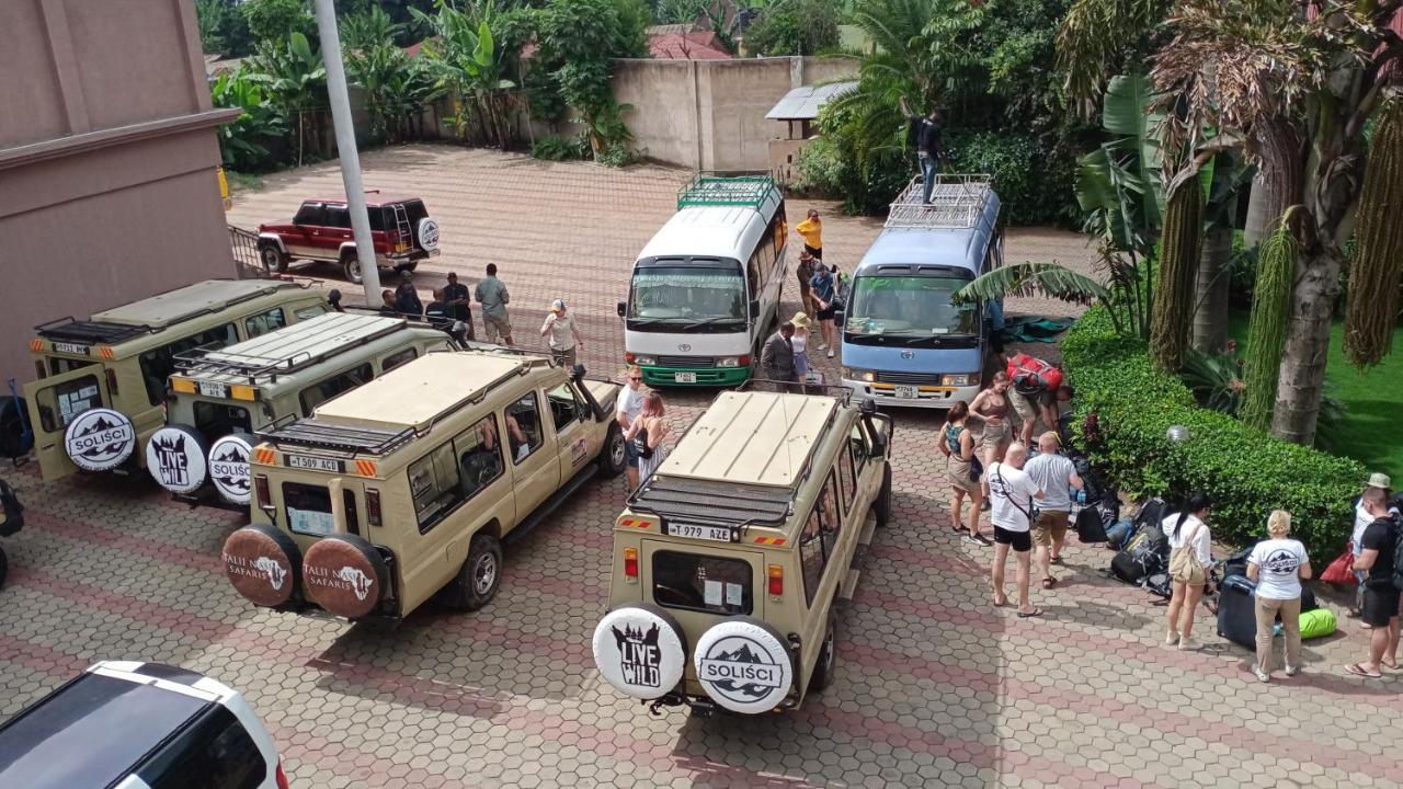 The Charity Hotel International Arusha Buitenkant foto