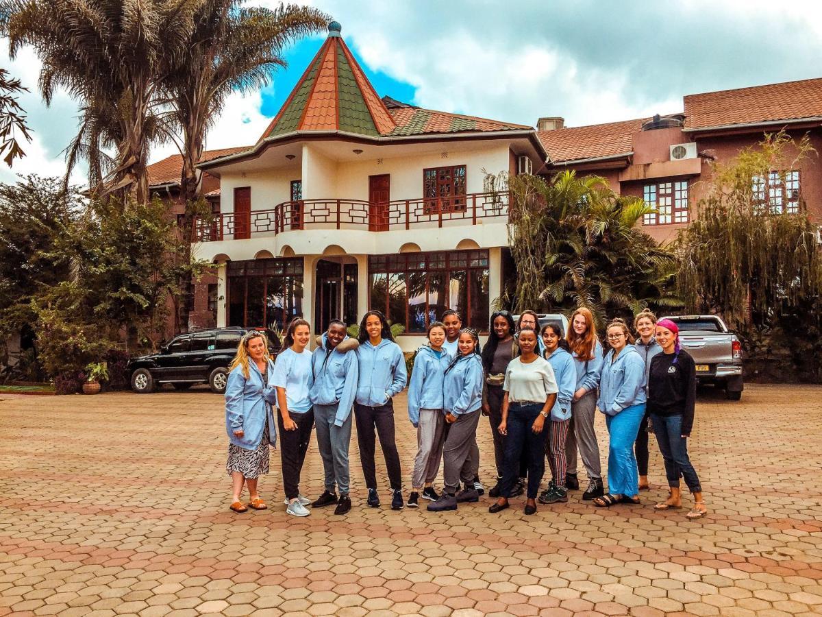 The Charity Hotel International Arusha Buitenkant foto